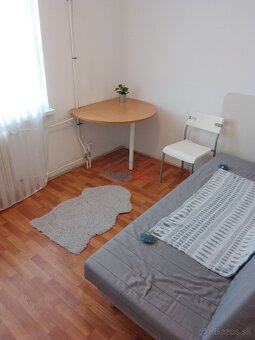 GARSÓNKA komplet zariadená pri OC SLIMÁK. - 3