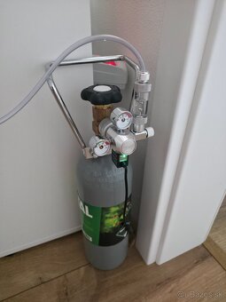 Predám 60l akvárium - 3