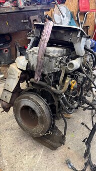 nissan yd25 98kw - 3