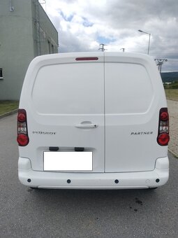 Peugeot Partner 1.6 HDi Furgon 117 000KM automat F1 radenie - 3