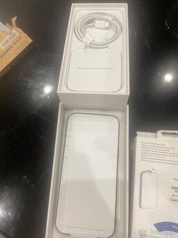 Predam Iphone 15, 128Gb - 3