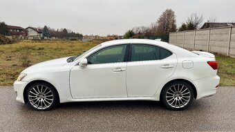Lexus IS 220d - 3