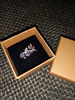 Strieborný prsteň s drahokamom - 3