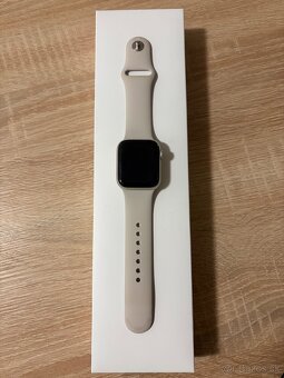 Apple watch SE 2 generácia 40mm - 3