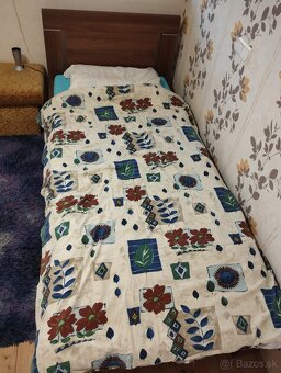 Drevené postele – 2 ks, možnosť rozloženia - 3