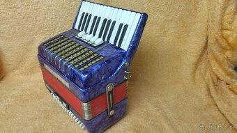 Harmonika akordeon Delicia Junior XIIl - 72 bas. - 3