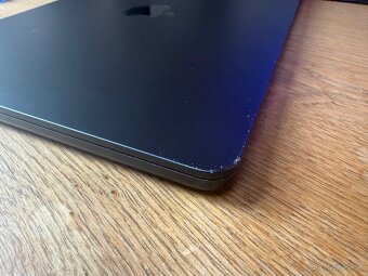 MacBook Air m2 8/256 SK - 3