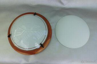 Nástenné svietidlo a nočná lampa . - 3