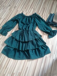 šaty ala zimmerman smaragdove volanove - 3