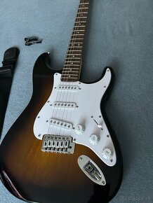 Fender Squier Stratocaster Pack IL Brown Sunburst - 3
