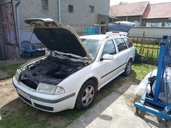 Rozpredám len na Diely škoda Octavia combi 1,9 tdi - 3