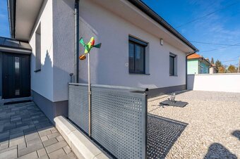 ALL INCLUSIVE l NA PREDAJ PRIESTRANNÝ 5 IZBOVÝ BUNGALOV, DOL - 3