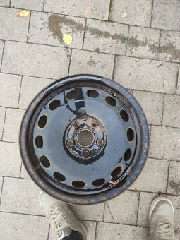 Predám plechové disky Volkswagen Touran – 16” (205/55 R16) - 3