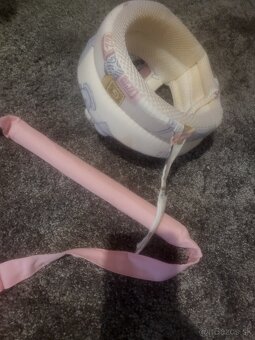 Prilba a pomôcka na chodenie - 3