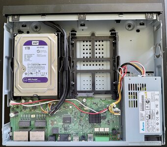 Predám Samsung XRN-810S-1TB 8 Video Recorder - 3