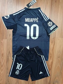 Real Madrid 25/26 Away - 3