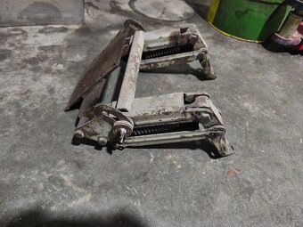 Diely Zetor 3011/4011 - 3