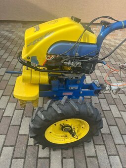 PREDAM AGZAT ZO SVETLOM - 3