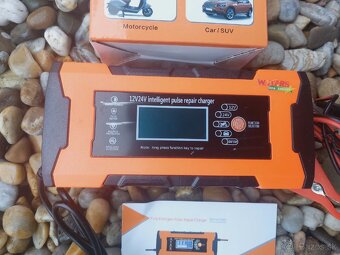 Inteligentná nabíjačka batérie - 3