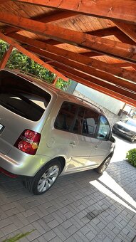 Volkswagen Touran - 3