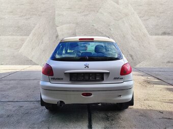 Predám náhradné diely na Peugeot 206 1,1benzin - 3
