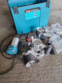 Multifunkčná freza Makita RT0700CX2J - 3