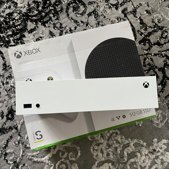 Xbox Series S - 512 GB SSD + príslušenstvo - 3