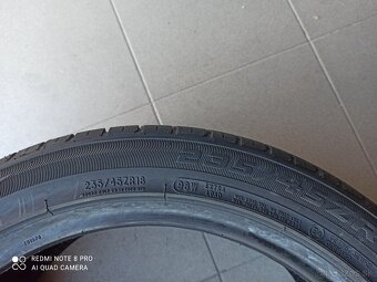 letne pneu 235/45 R18 - 3