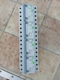 Prúdový chránič B40 - 3