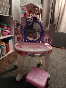 Kozmetický stolík - 3