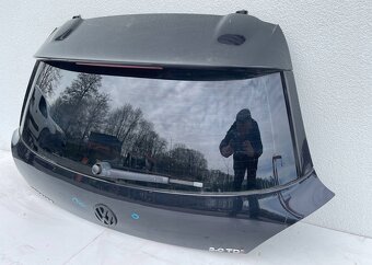 VW scirocco 2008- 5. Piate kufrové dvere kufor - 3