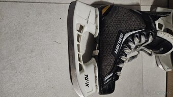 KORČULE BAUER SUPREME PRO ,velk.33, 5 - 3