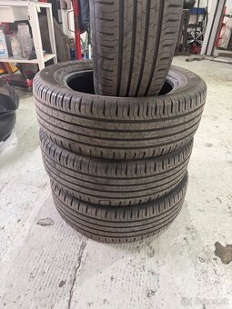 215/60 R17 - 3