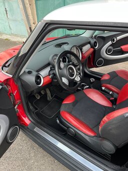 Mini Cooper R56 1.6 88kw - 3