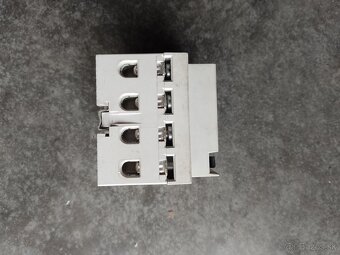 Elektroinštalačný materiál - 3