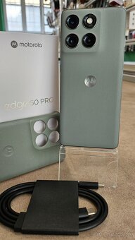 Motorola edge 60 PRO 12/512GB Green - 3