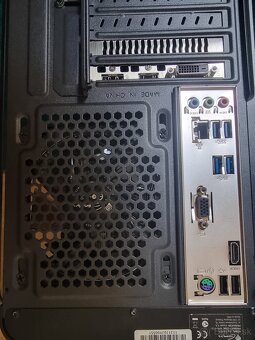Predám PC bez príslušenstva - 3