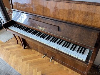 Klavir - pianino Petrof - 3