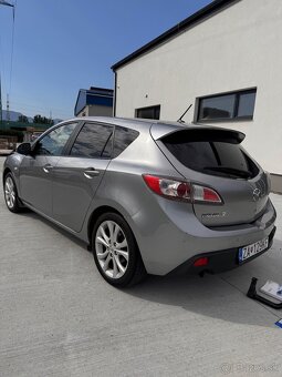 Mazda 3 1.6 benzín 2010 77kw Hatchback - 3