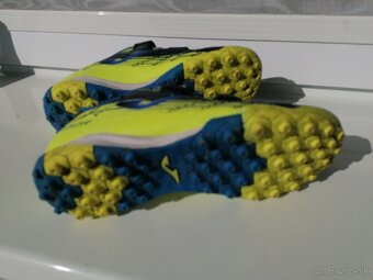Futbalové turfy 34 a 36 - 3