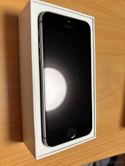 Apple iPhone SE (2016) 32GB - 84% kapacita batérie - 3