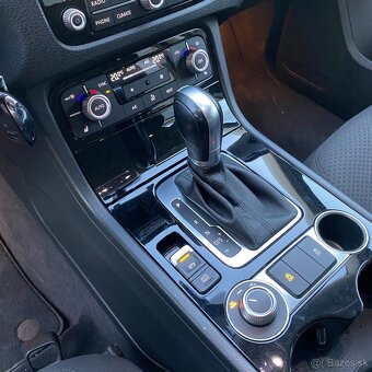VW Touareg 2017 193kW - odpocet DPH, 212 tis. km - 3
