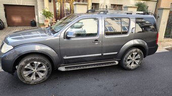 Nissan Pathfinder 3.0 diesel 170kW - 3
