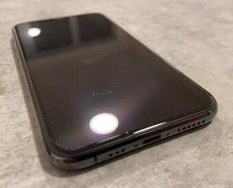 Apple iPhone 11 Pro - 64 GB / Plne funkčný - 3