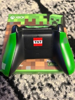 Xbox One S Minecraft Creeper Edition ovládač - 3