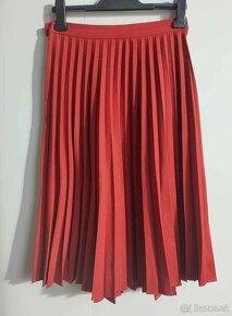 Dámska bordová/červená plisovaná sukňa midi/po kolená - 3