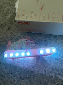 Geox led svietiace  tenisky 34 - 3