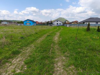 Vo Veľkom Šariši pozemok na predaj - 3
