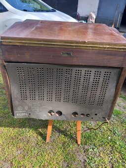 Retro rádio-nefukčný - 3
