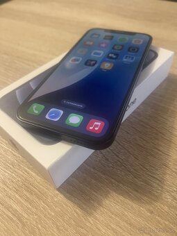 Apple iPhone 12 / 64GB Black / TOP stav - 3